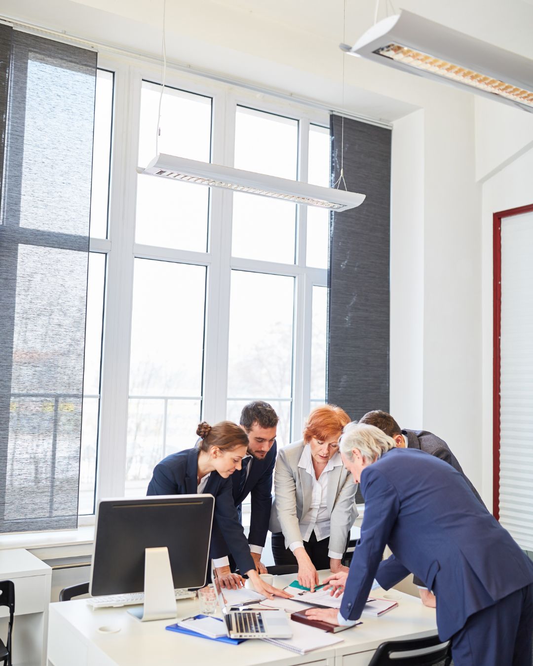 Strategies for crafting a compelling mission statement that aligns with business goals